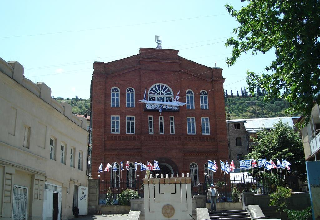 Hotel Lika Tbilisi Ngoại thất bức ảnh