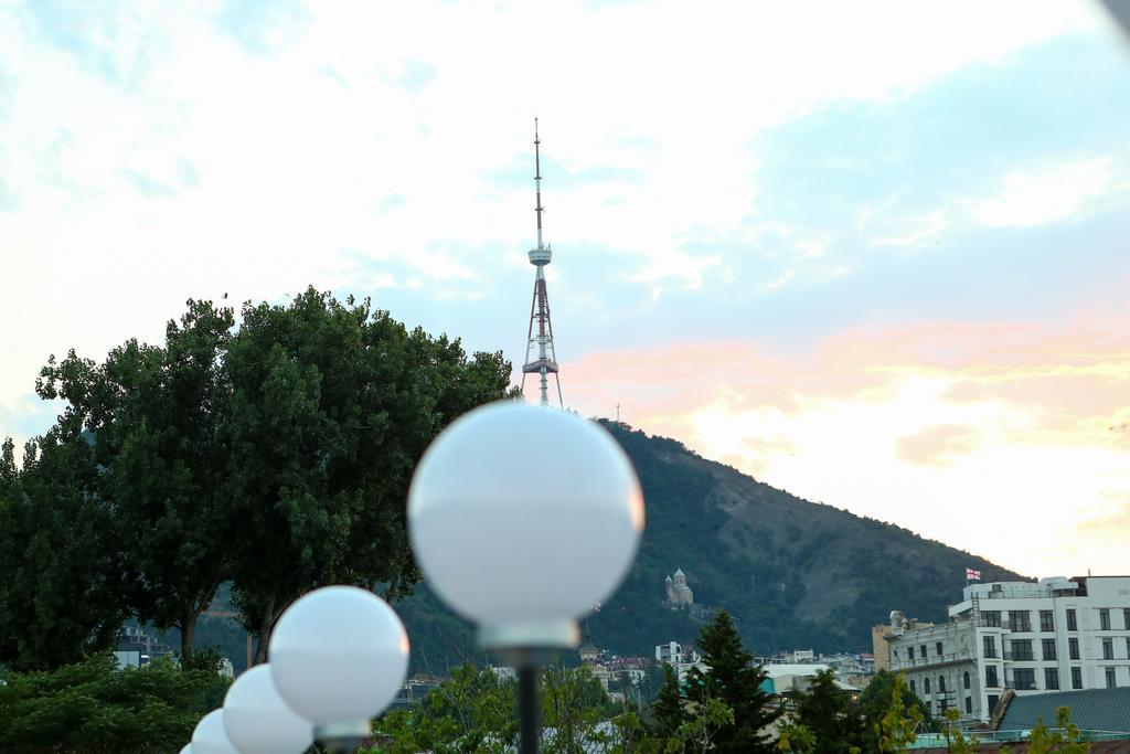 Hotel Lika Tbilisi Ngoại thất bức ảnh