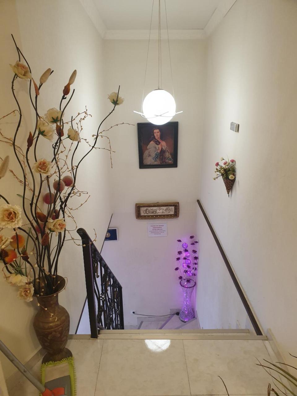 Hotel Lika Tbilisi Ngoại thất bức ảnh